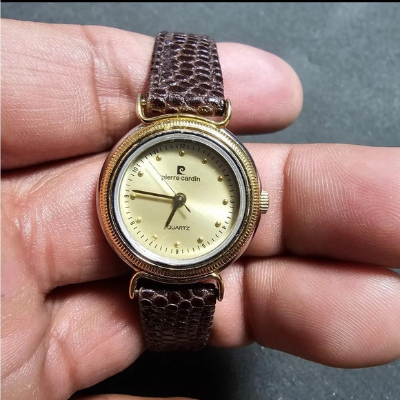 Pierre Cardin Ladies Quartz Watch Silver Gold Tone Leather Strap Working - Picture 1 of 9